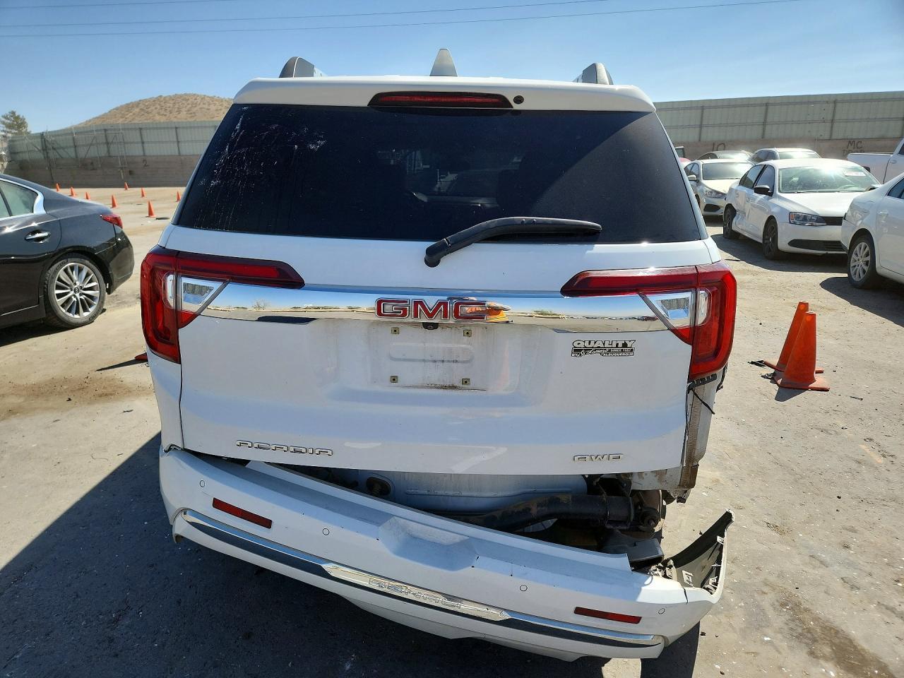 2021 GMC Acadia Denali - Image 6