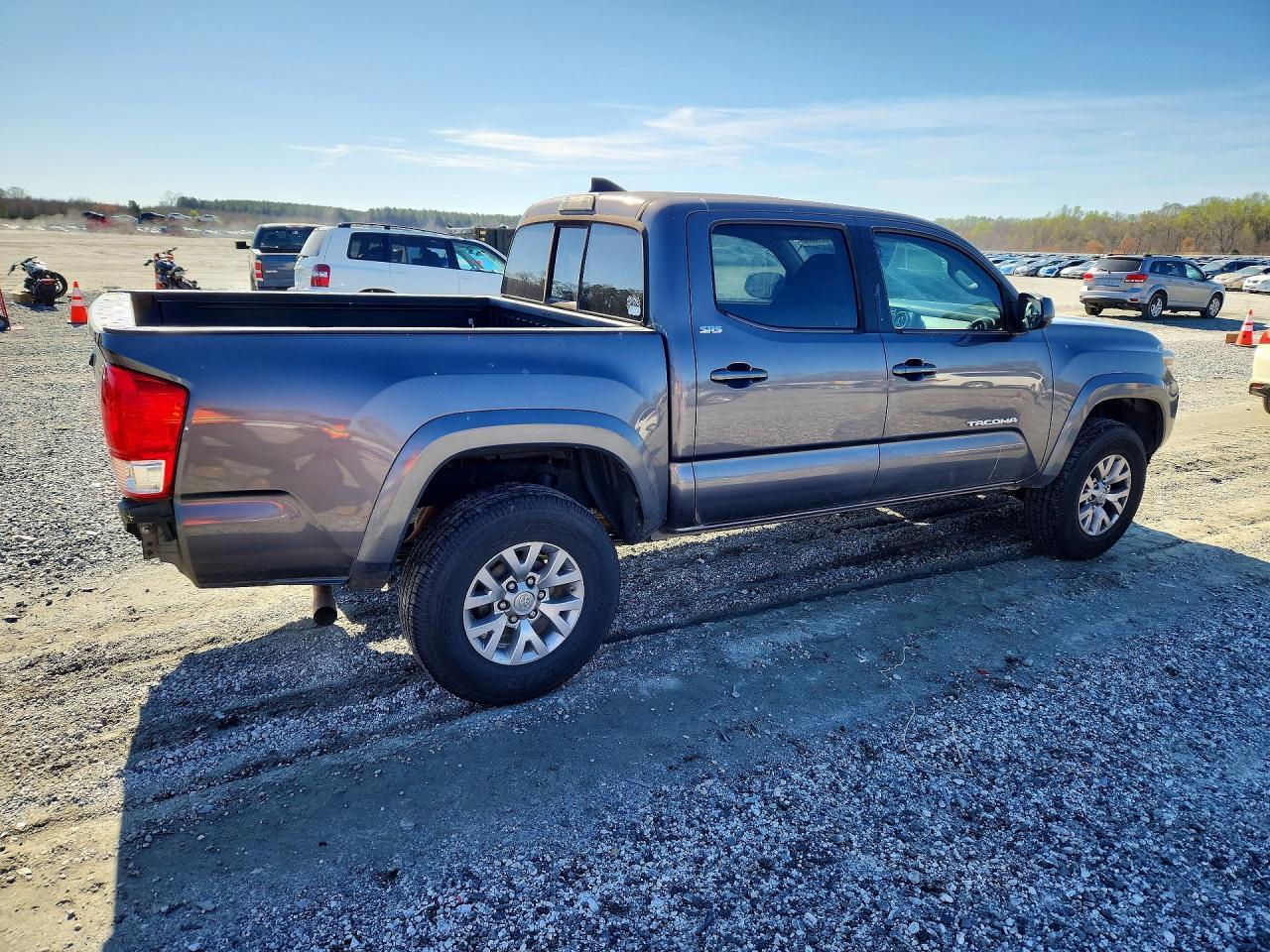 2016 Toyota Tacoma Sr5 - Image 3