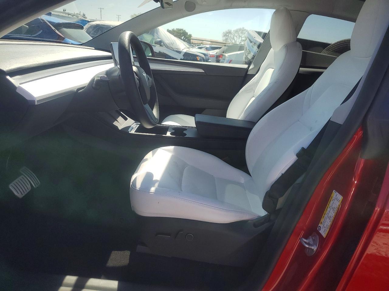 2023 Tesla Model Y - Фото 7