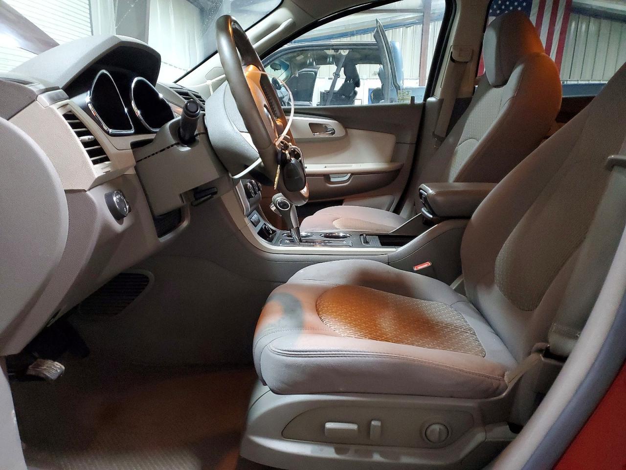 2010 Chevrolet Traverse Lt - Фото 7