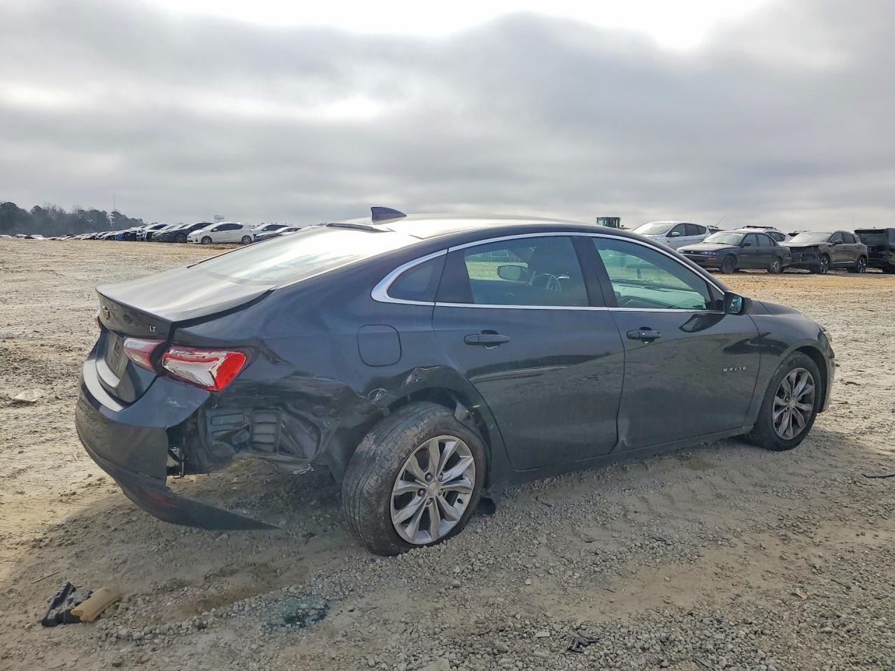 2022 Chevrolet Malibu Lt - Image 3