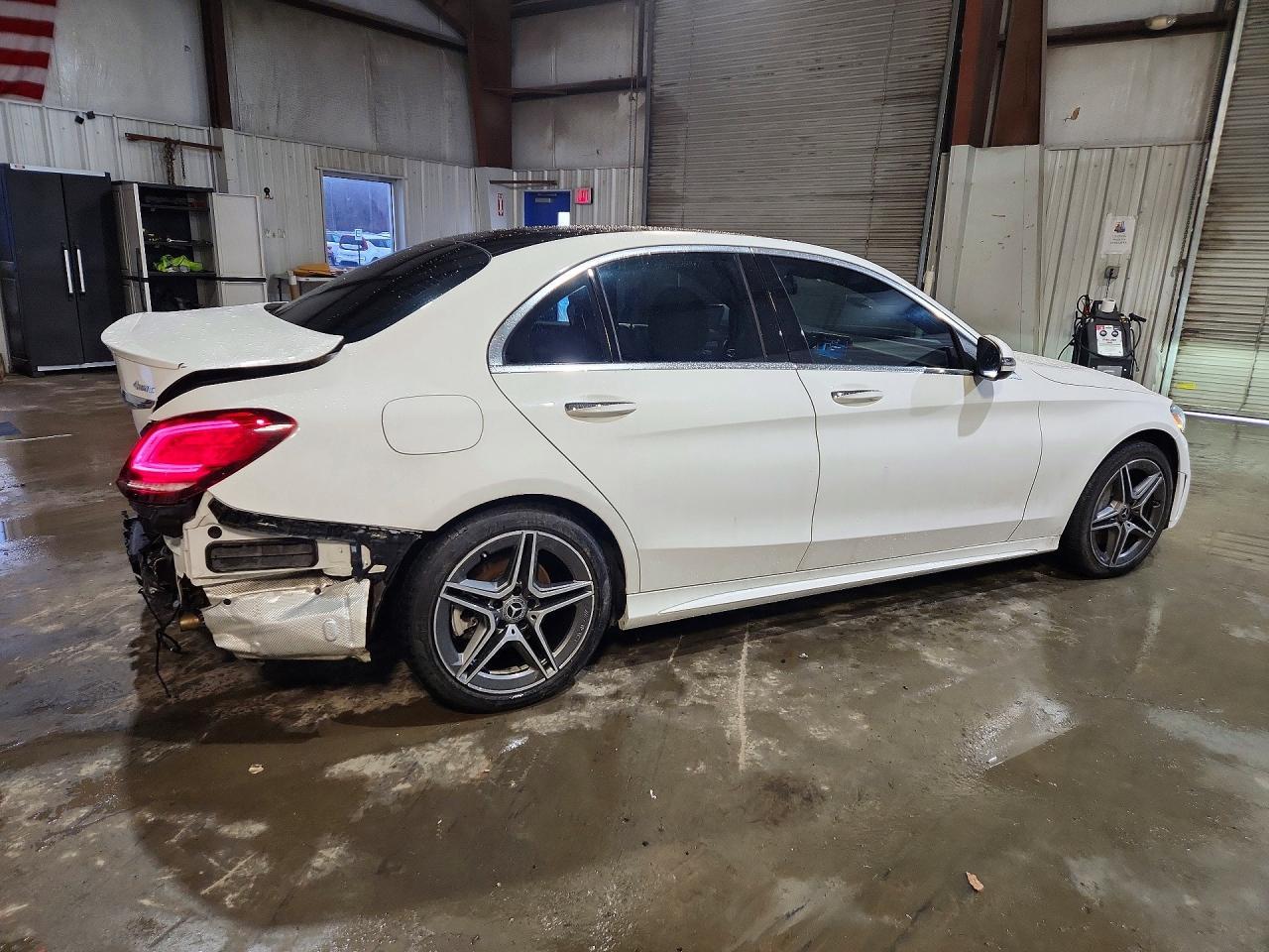2020 Mercedes-Benz C 300 4Matic - Фото 3