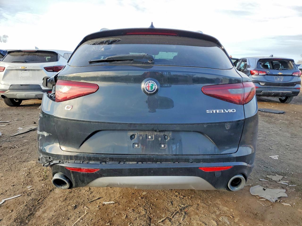 2021 Alfa Romeo Stelvio Ti - Фото 6