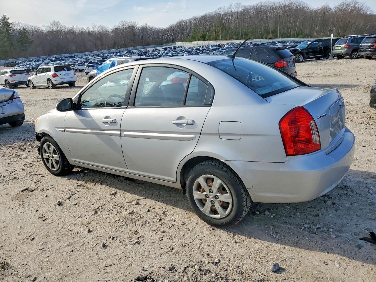 2008 Hyundai Accent Gls - Фото 2