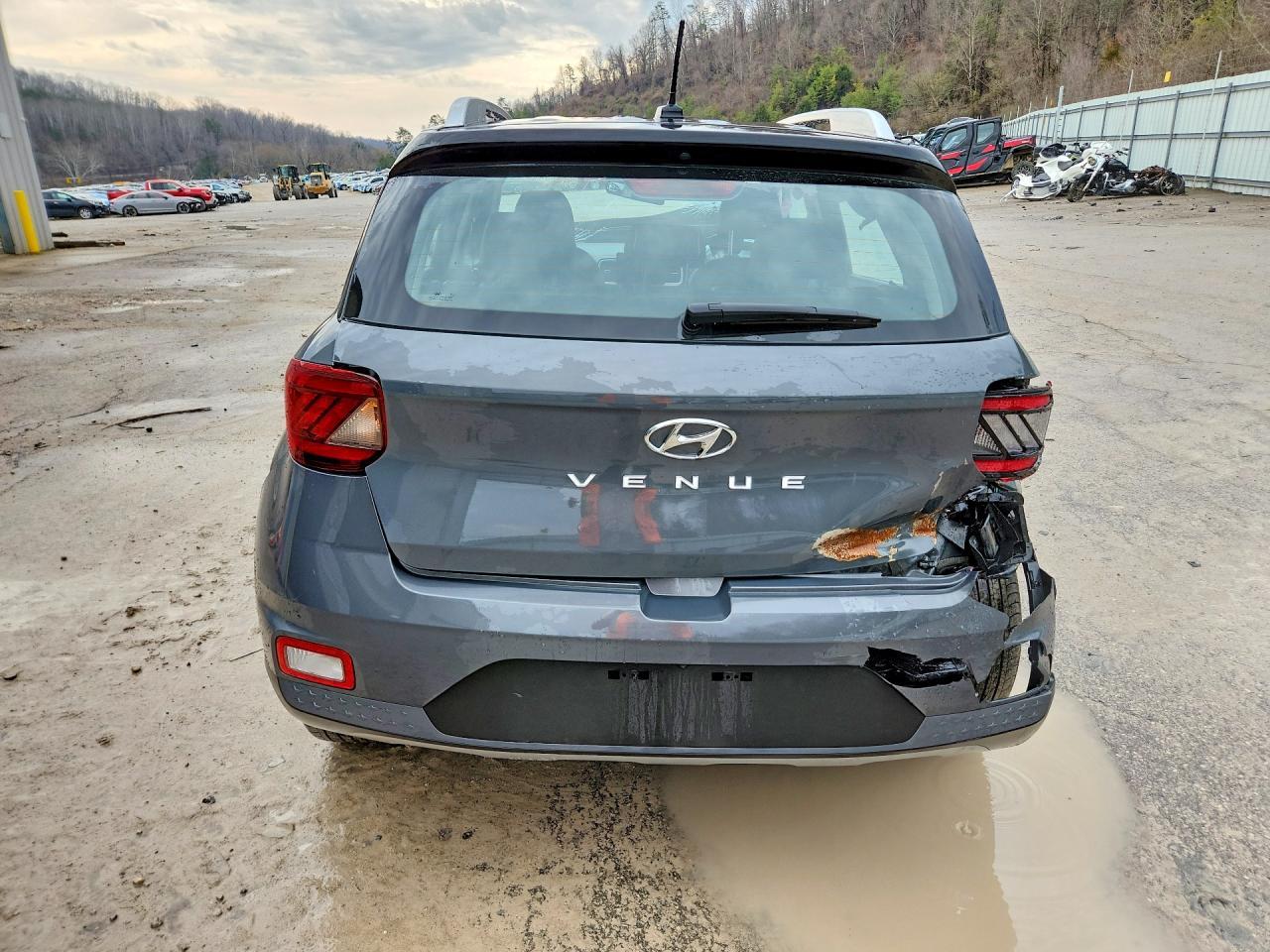 2025 Hyundai Venue Sel - Image 6