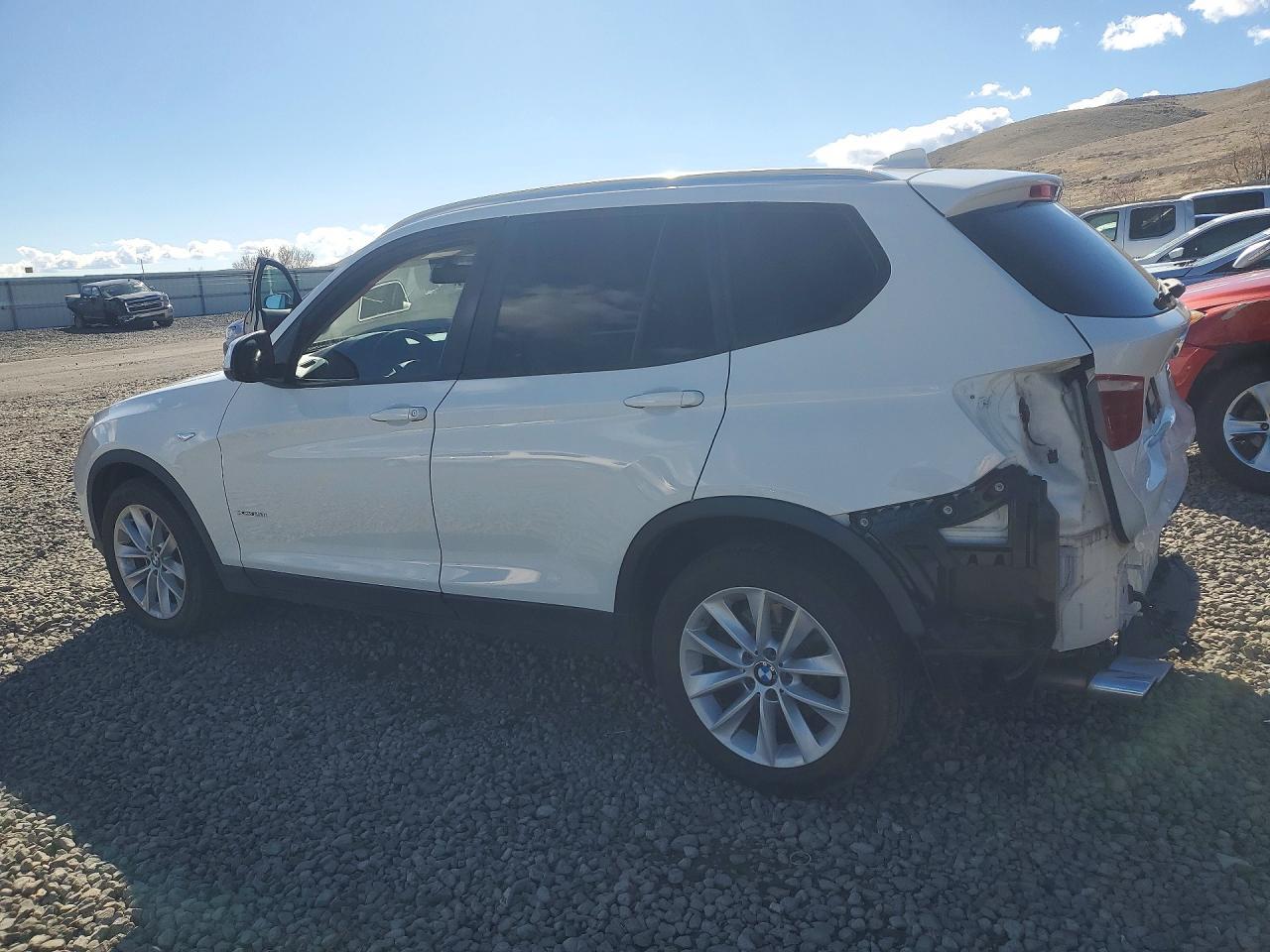 2017 BMW X3 xDrive28I - Фото 2