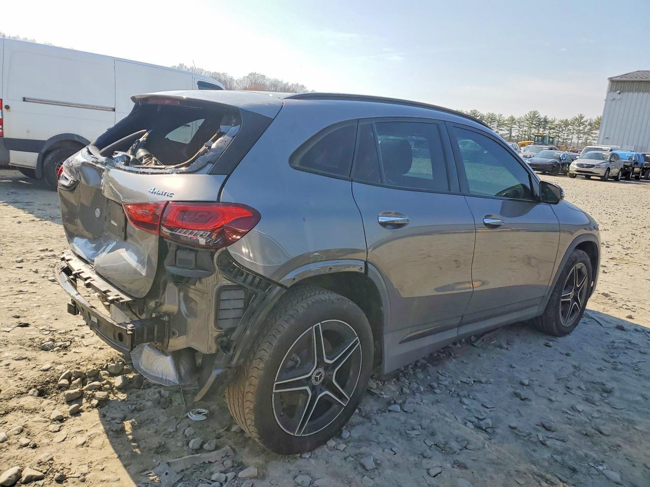 2022 Mercedes-Benz Gla 250 4Matic - Image 3
