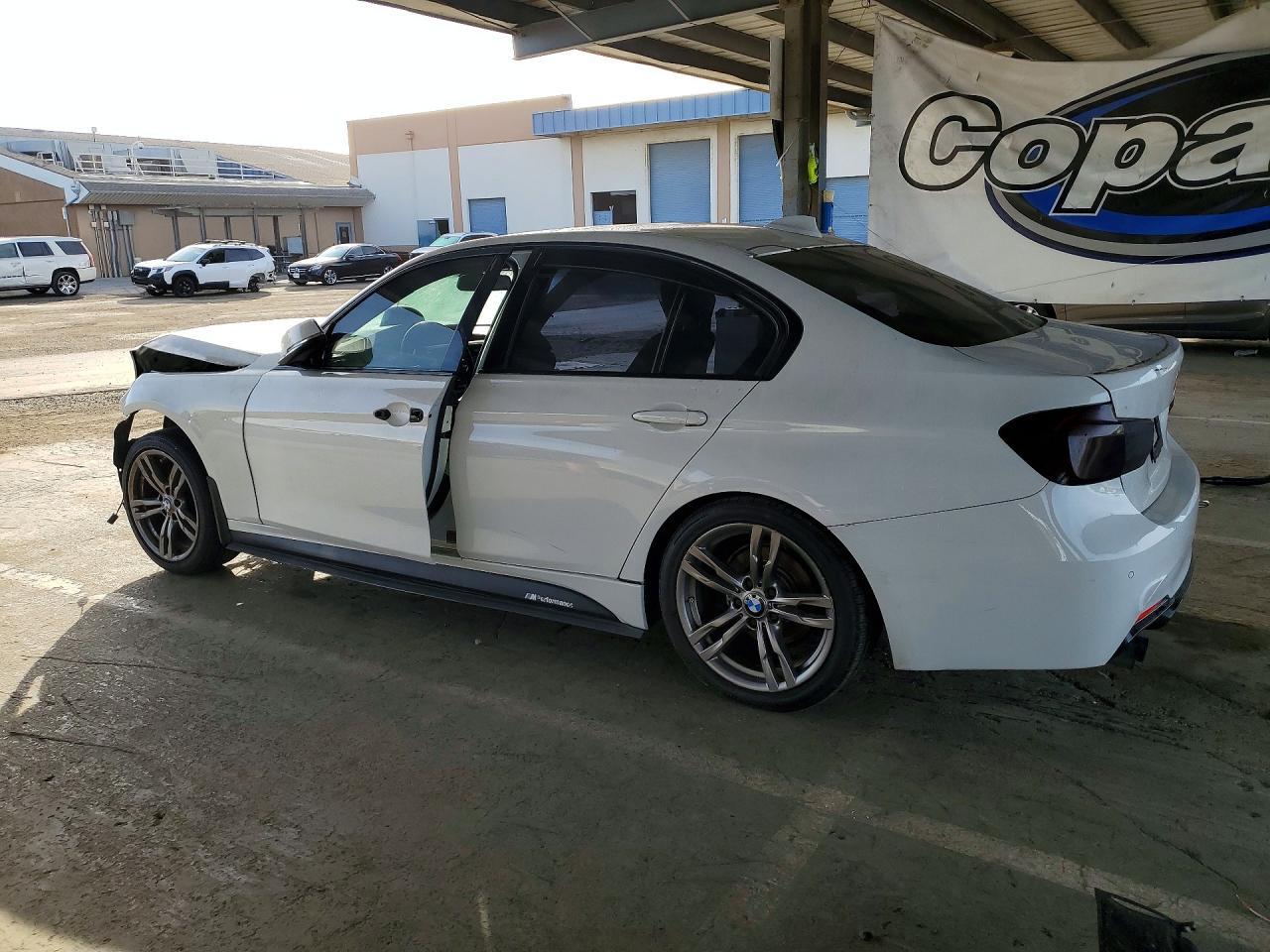 2013 BMW 328I - Фото 2