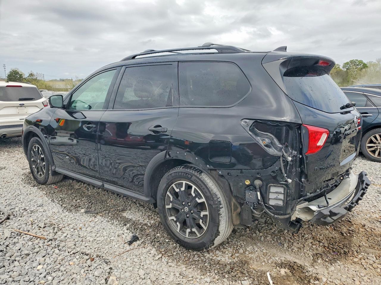 2020 Nissan Pathfinder Sl - Фото 2