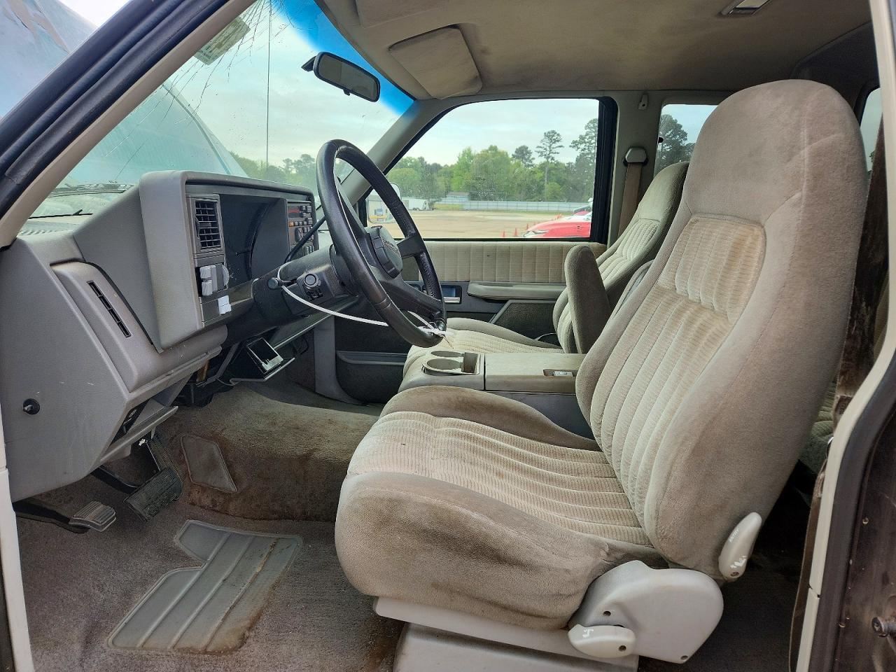 1994 Chevrolet Gmt-400 C1500 - Image 7