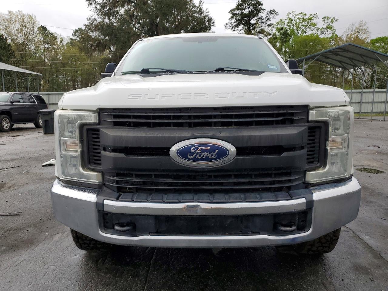 2018 Ford F250 Super Duty - Фото 5
