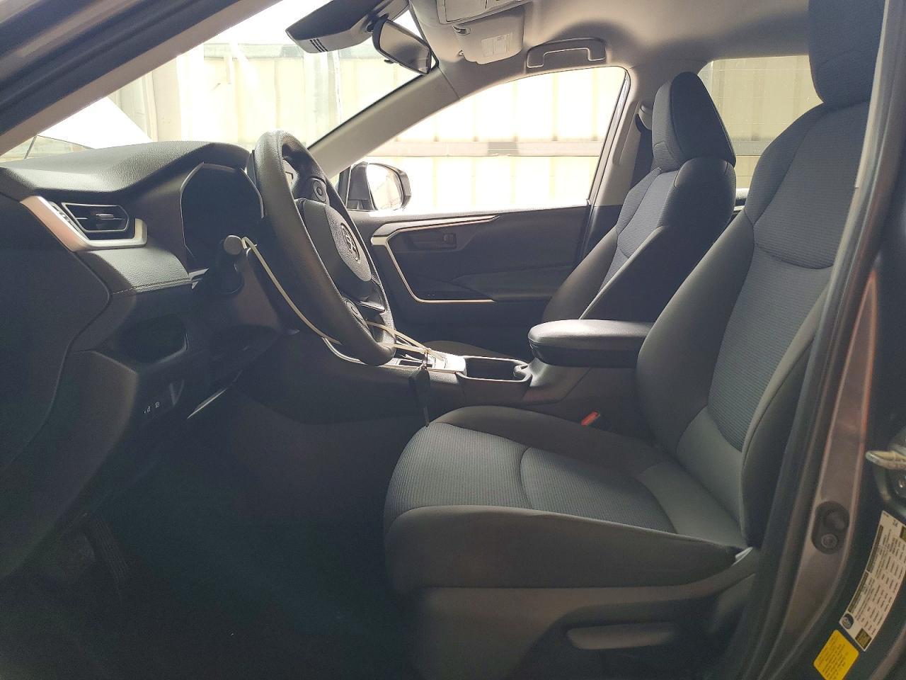 2022 Toyota Rav4 Le - Фото 7