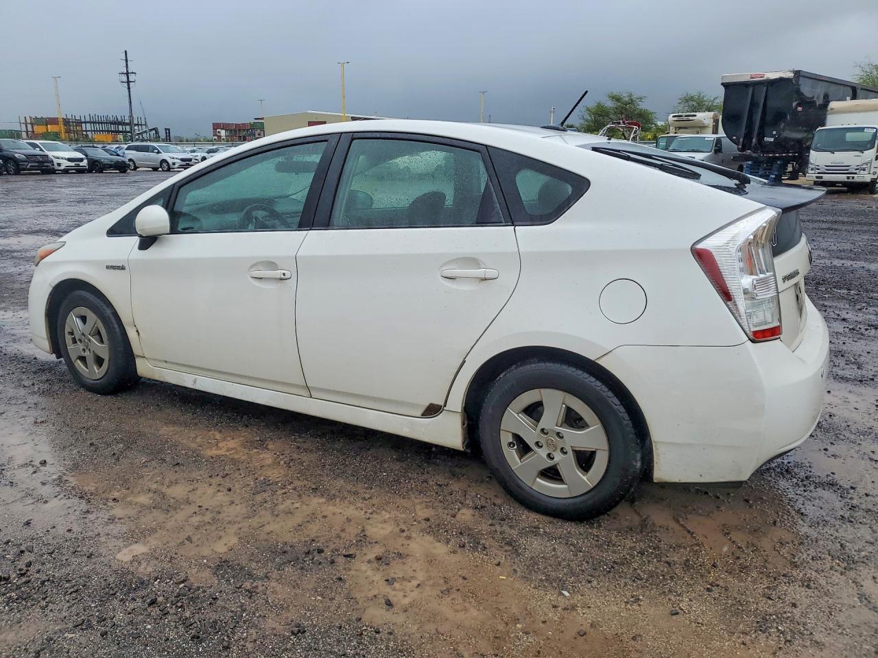 2010 Toyota Prius I - Image 2