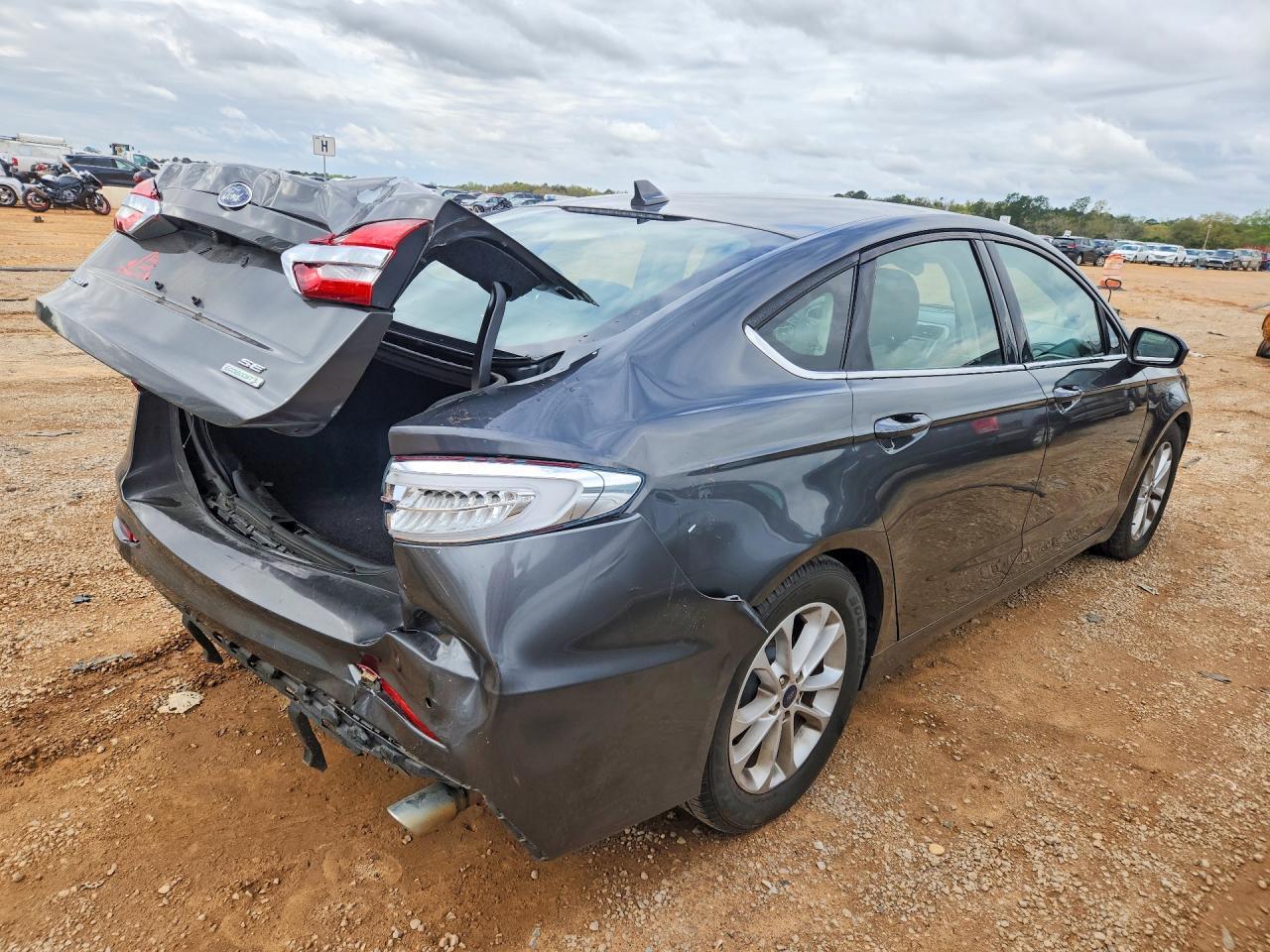 2019 Ford Fusion Se - Фото 3