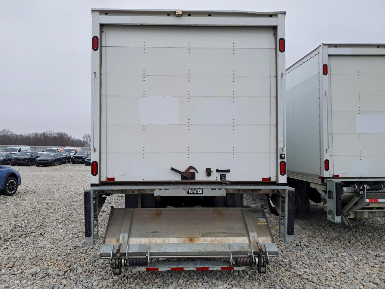 2023 Ford F650 Super Duty Box Truck - Фото 6
