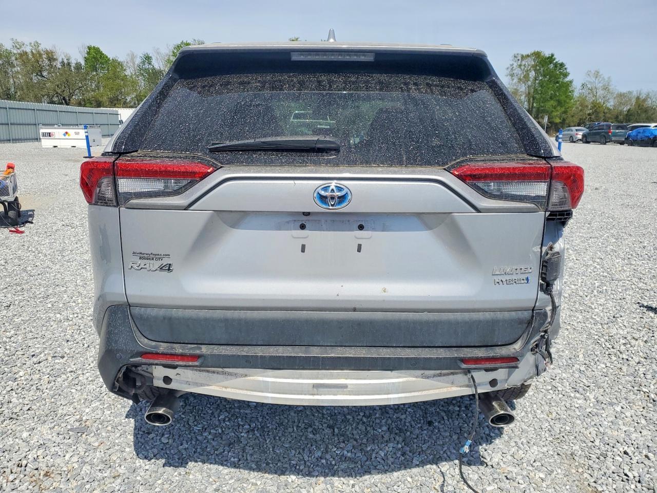 2019 Toyota Rav4 Hybrid Limited - Image 6