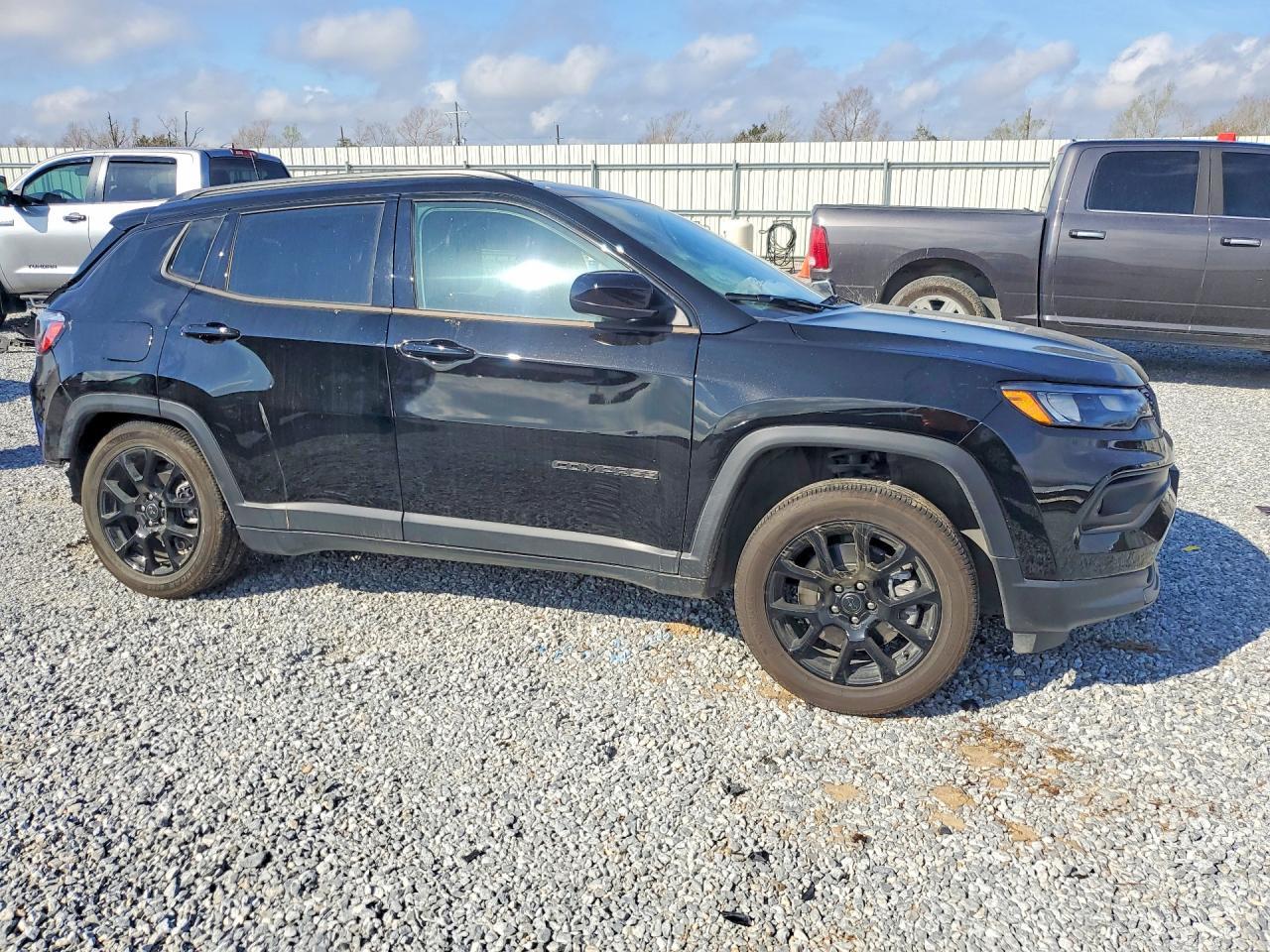 2026 Jeep Compass Latitude - Image 4