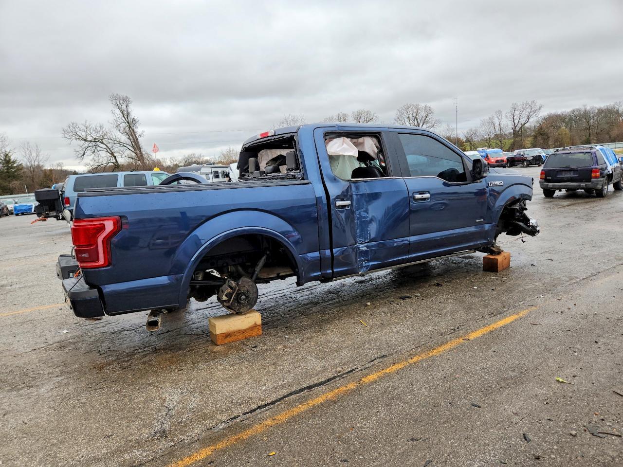 2017 Ford F150 Supercrew - Фото 3