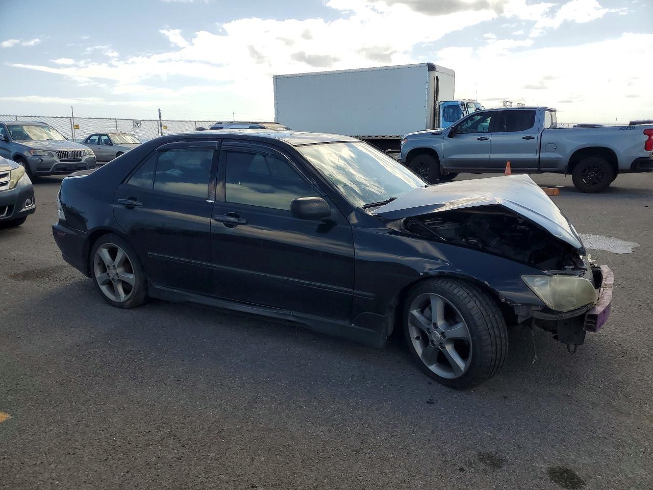 2001 Lexus Is 300 Base - Image 4