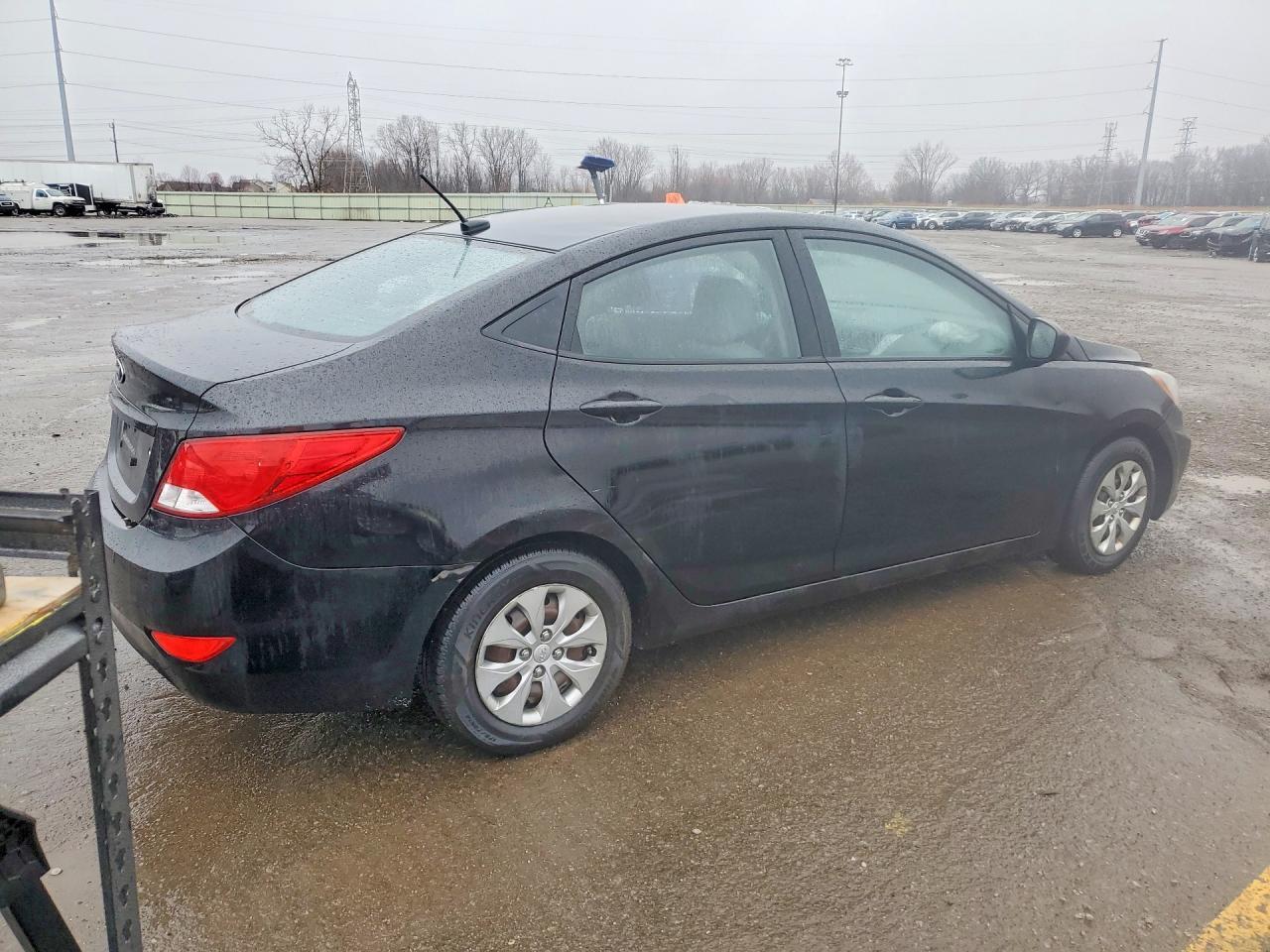 2015 Hyundai Accent Gls - Фото 3