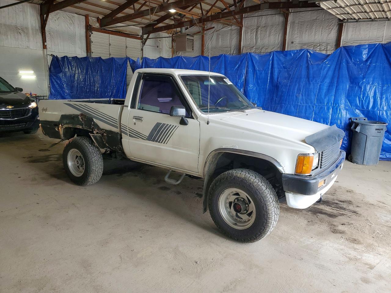 1987 Toyota Pickup Base - Фото 4