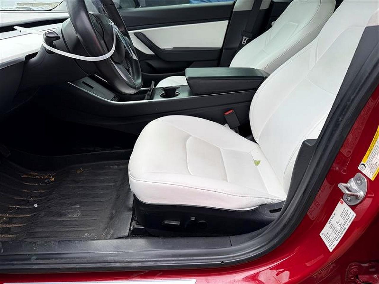 2018 Tesla Model 3 - Image 7