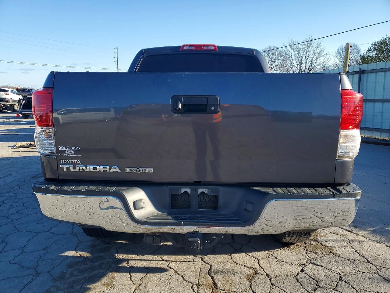 2011 Toyota Tundra Grade - Image 6
