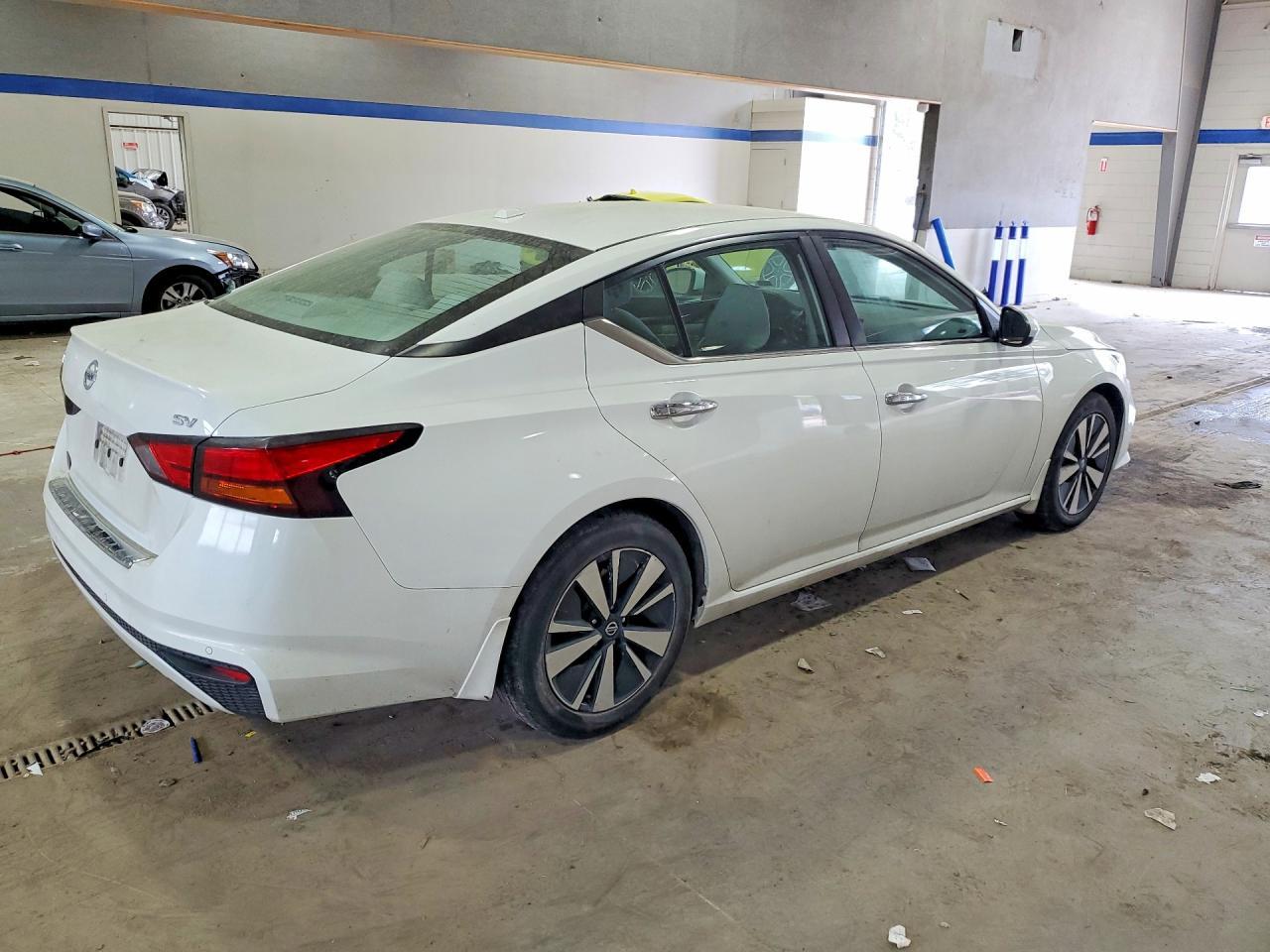 2021 Nissan Altima 2.5 Sv - Image 3