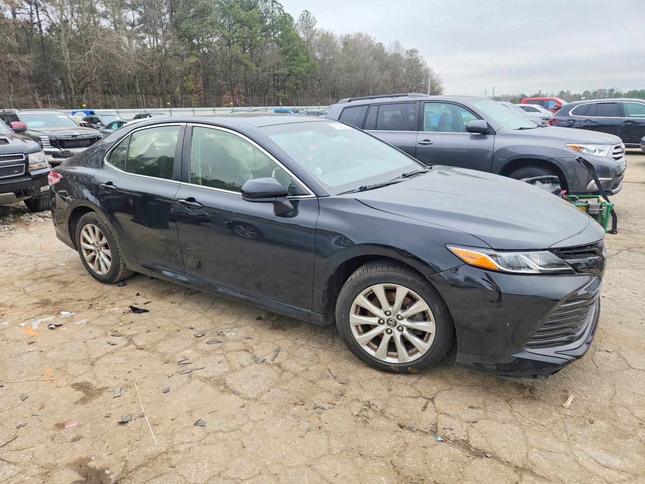 2018 Toyota Camry Le - Фото 4