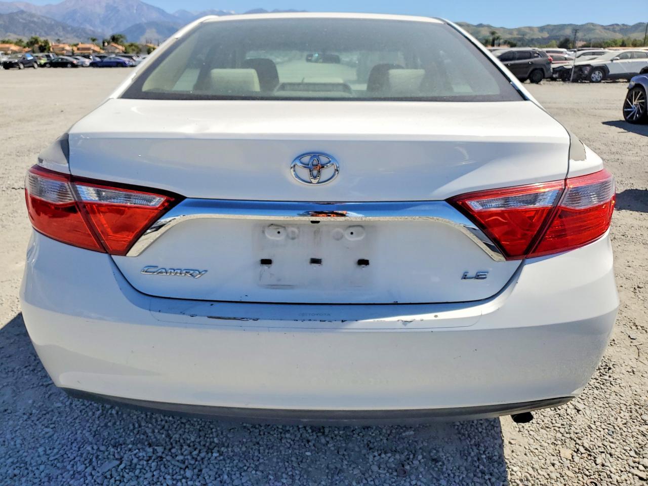2015 Toyota Camry Le - Image 6