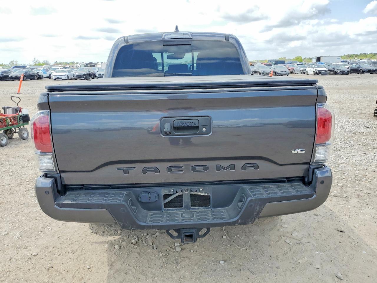 2023 Toyota Tacoma Limited - Фото 6