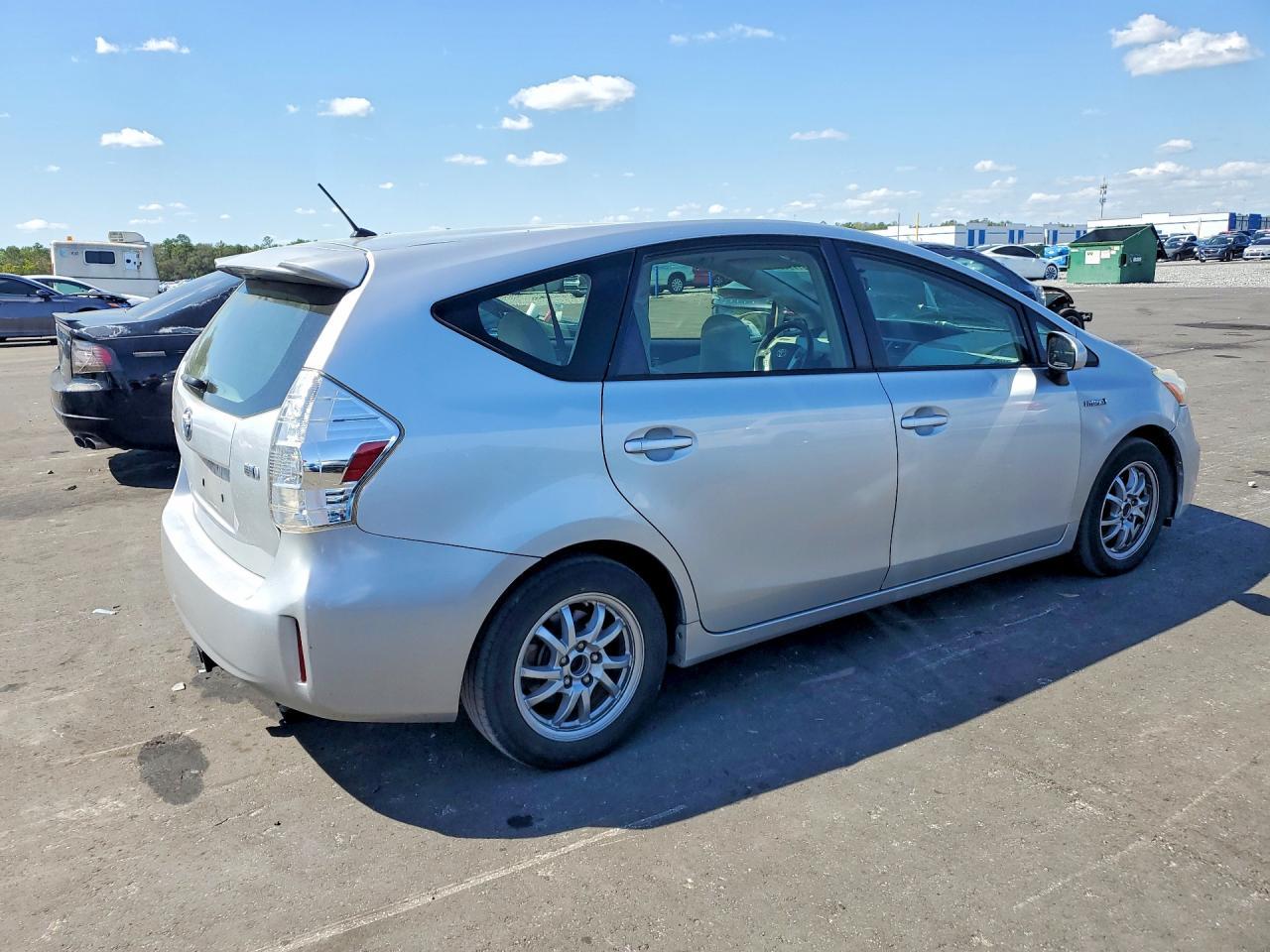 2012 Toyota Prius V Two - Image 3