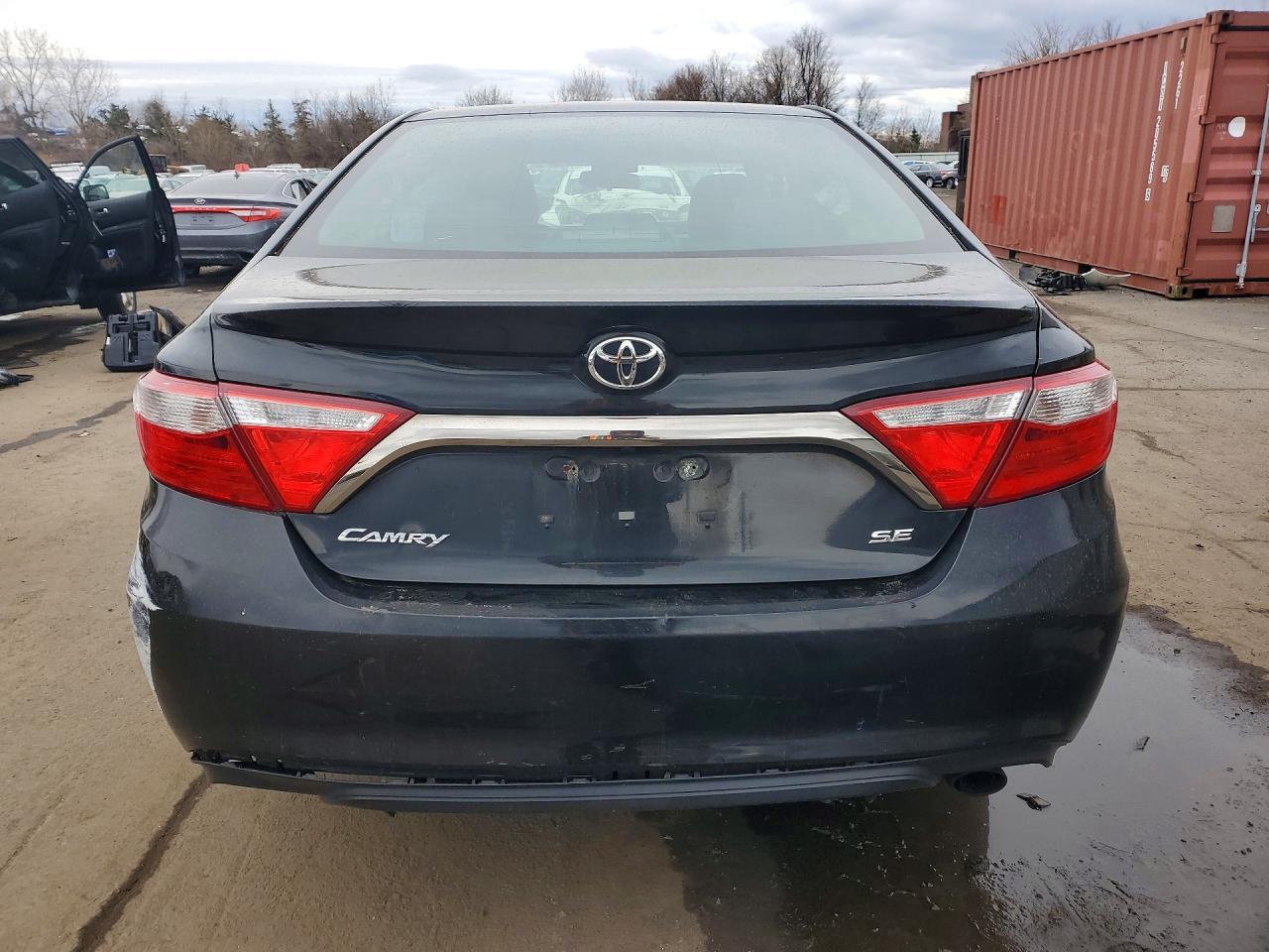 2015 Toyota Camry Se - Image 6