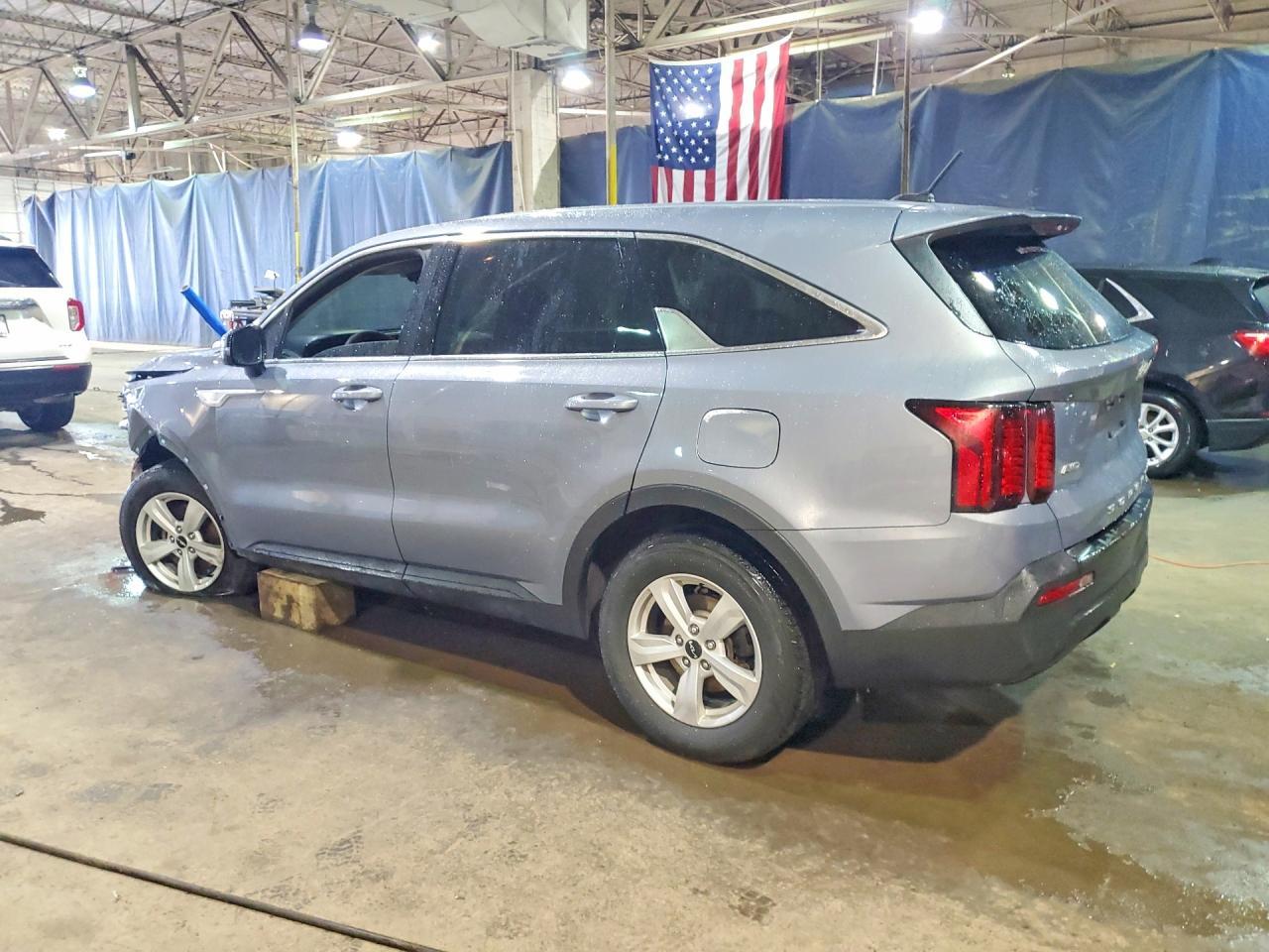 2022 Kia Sorento Lx - Image 2