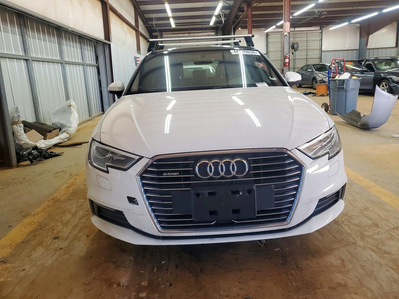 2017 Audi A3 E-Tron Hatchback Premium - Фото 5