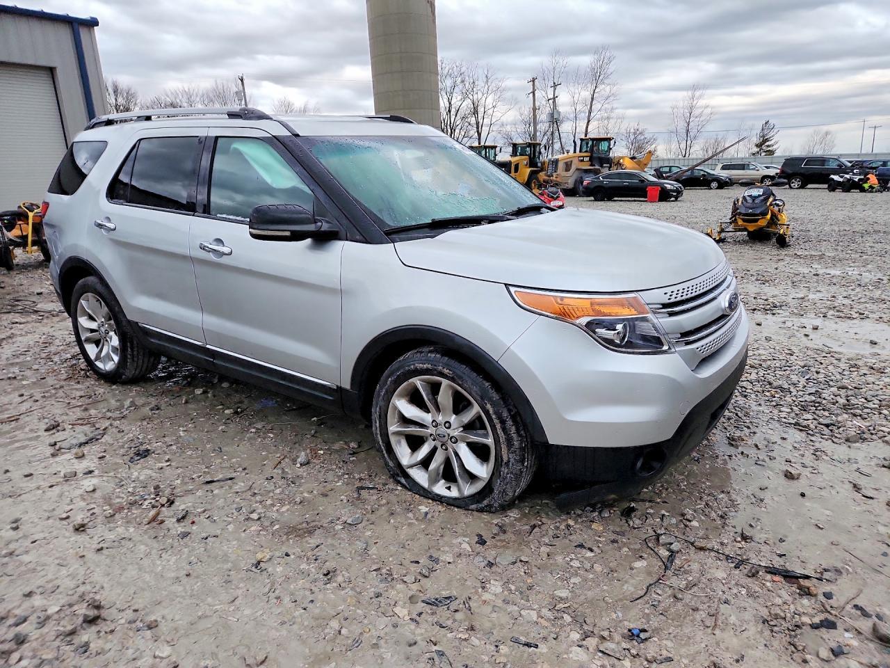 2011 Ford Explorer Xlt - Фото 4