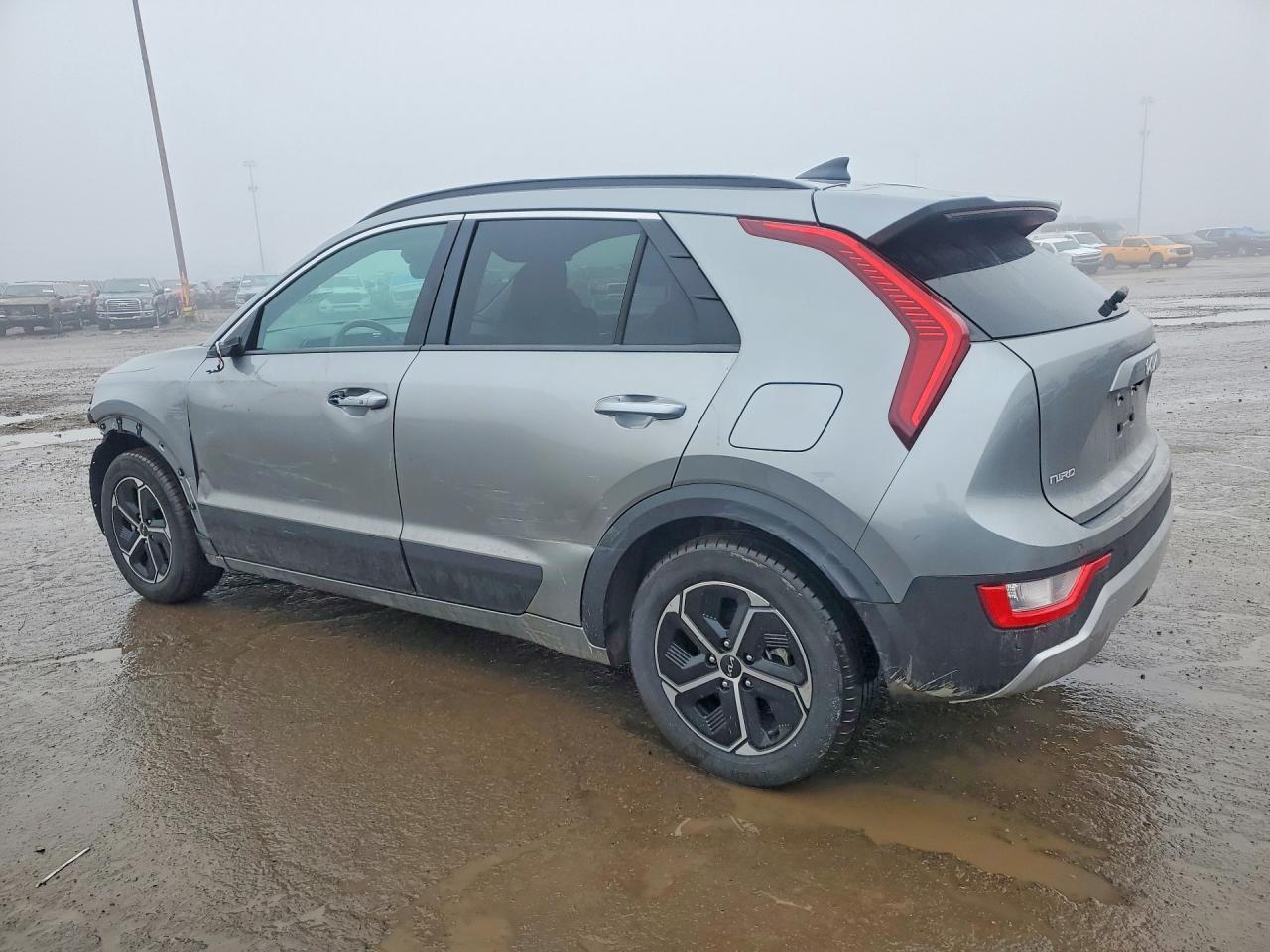 2024 Kia Niro Ex - Image 2