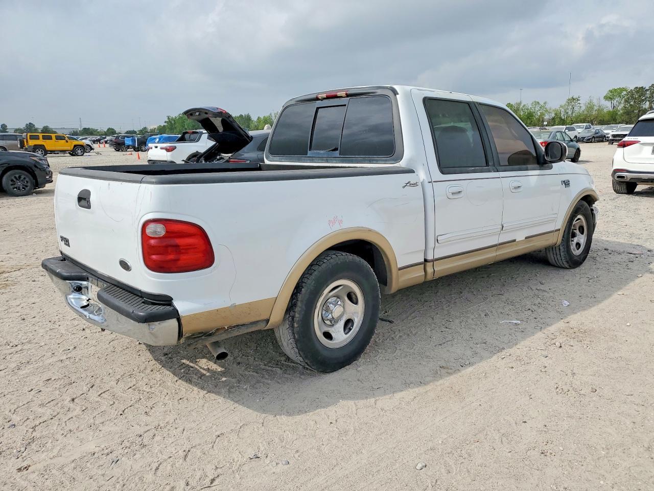 2001 Ford F150 Supercrew - Image 3
