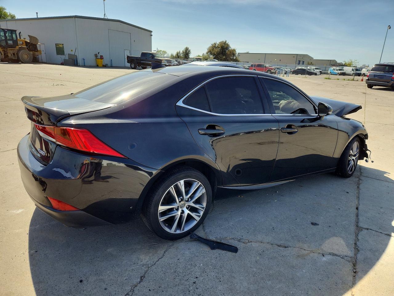 2019 Lexus Is 300 Base - Фото 3