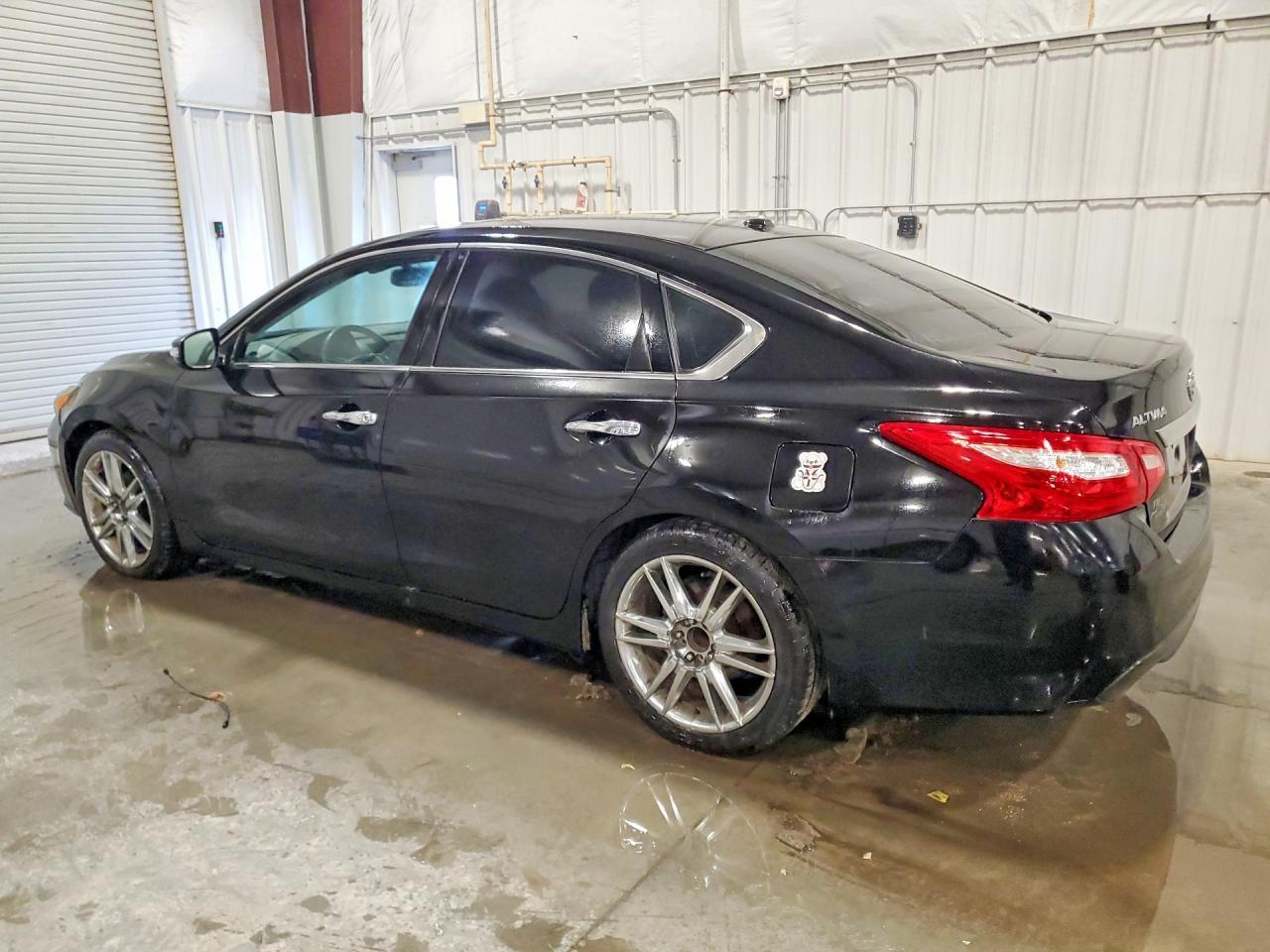 2017 Nissan Altima 2.5 S - Фото 2