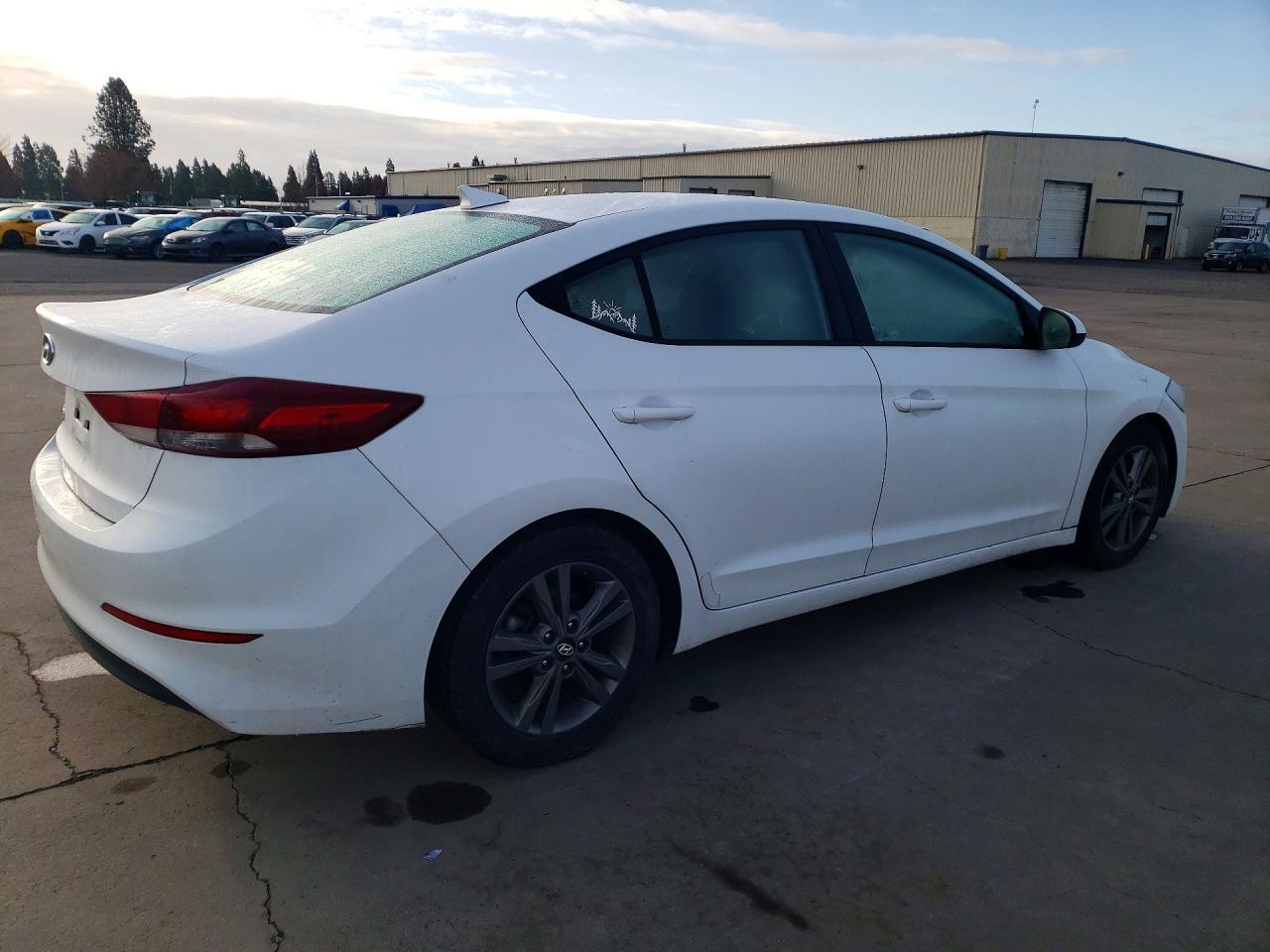 2018 Hyundai Elantra Sel - Image 3