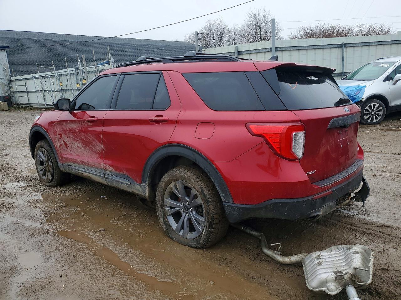 2022 Ford Explorer Xlt - Фото 2