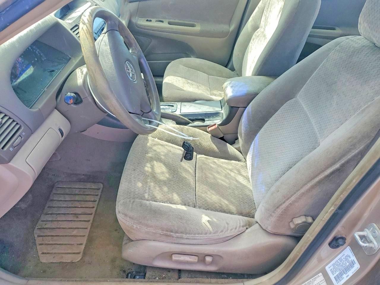 2002 Toyota Camry Le - Фото 7