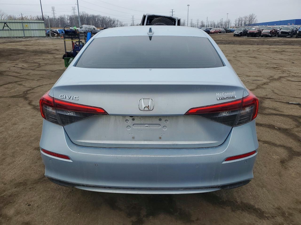 2022 Honda Civic Touring - Image 6