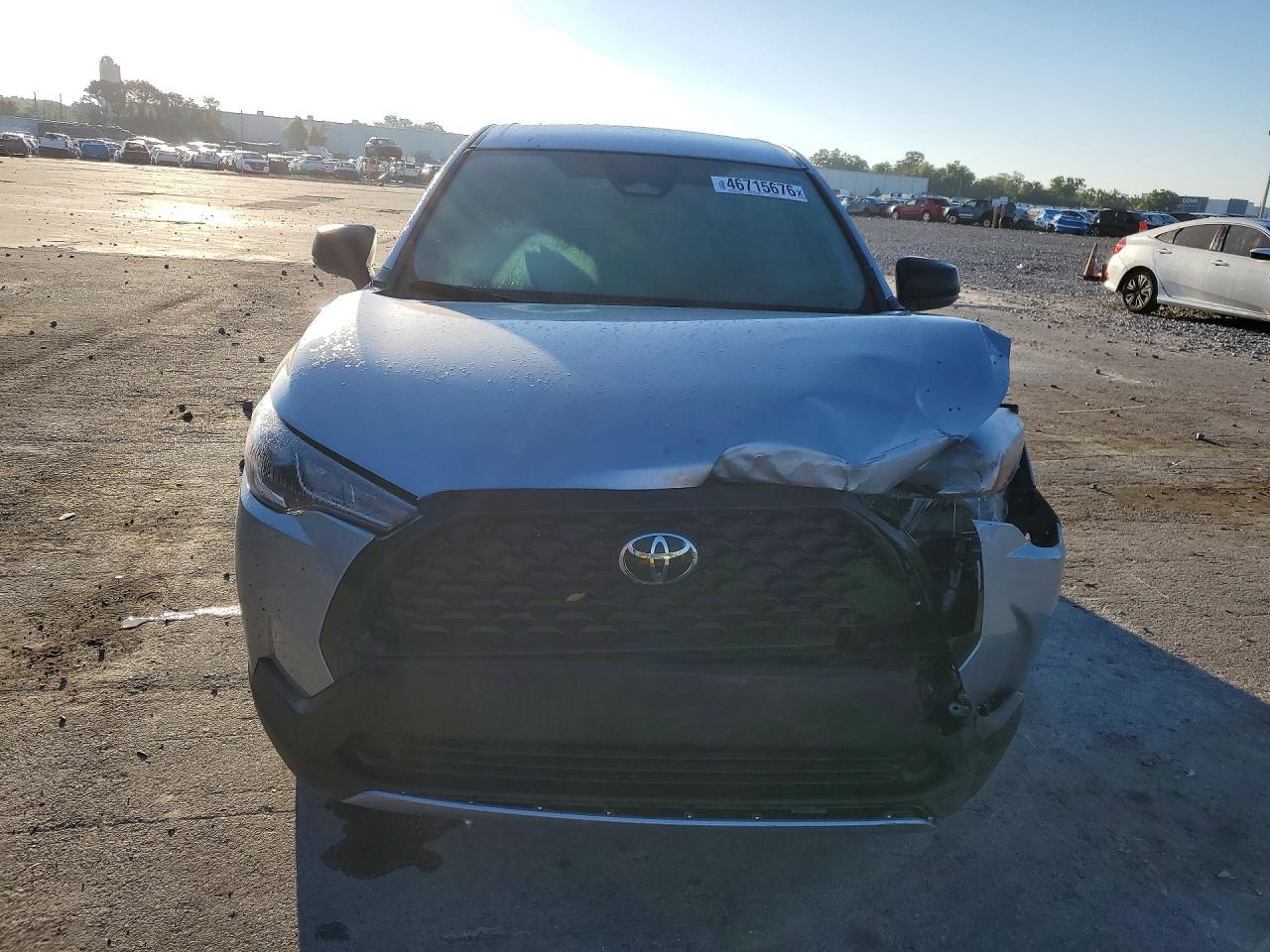 2025 Toyota Corolla Cross L - Фото 5