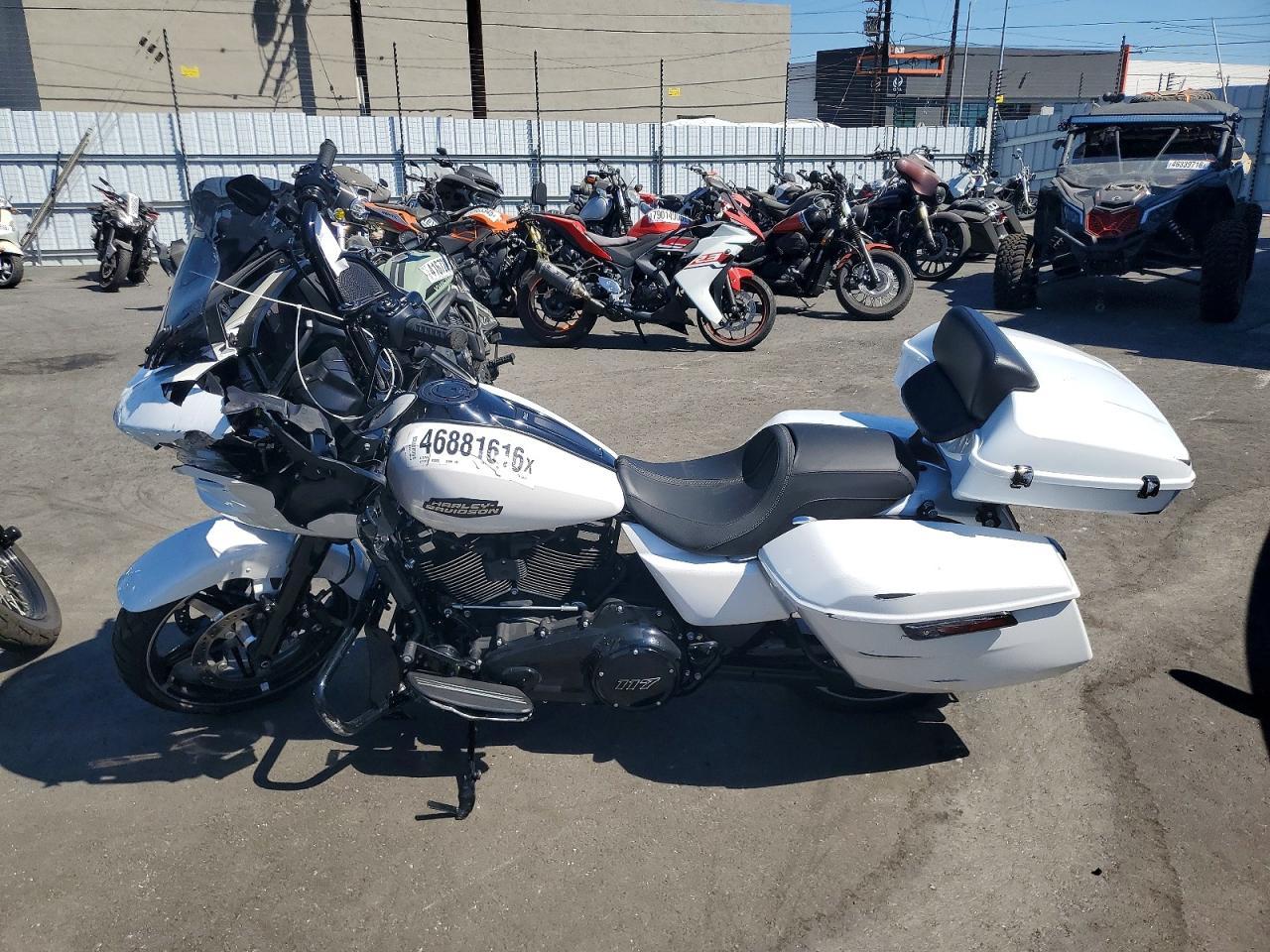 2025 Harley-Davidson Fltrx - Image 3