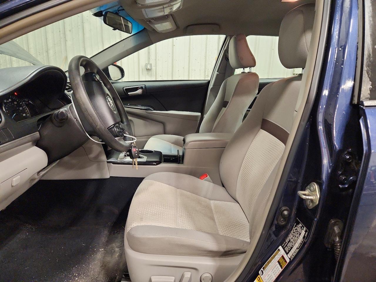 2014 Toyota Camry Le - Фото 7