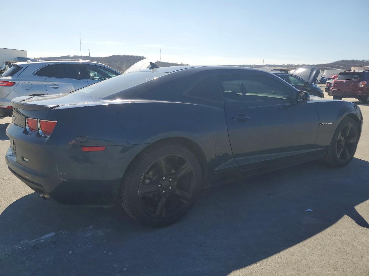 2011 Chevrolet Camaro Ls - Фото 3