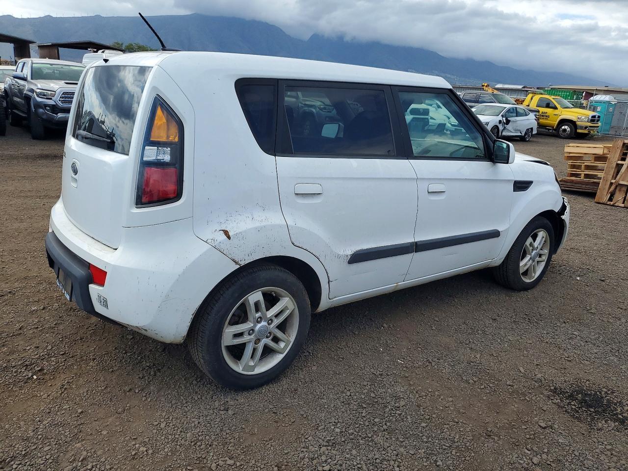 2010 Kia Soul + - Фото 3