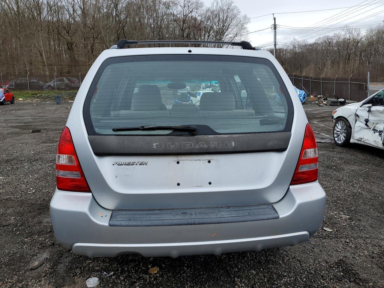 2003 Subaru Forester 2.5Xs - Фото 6